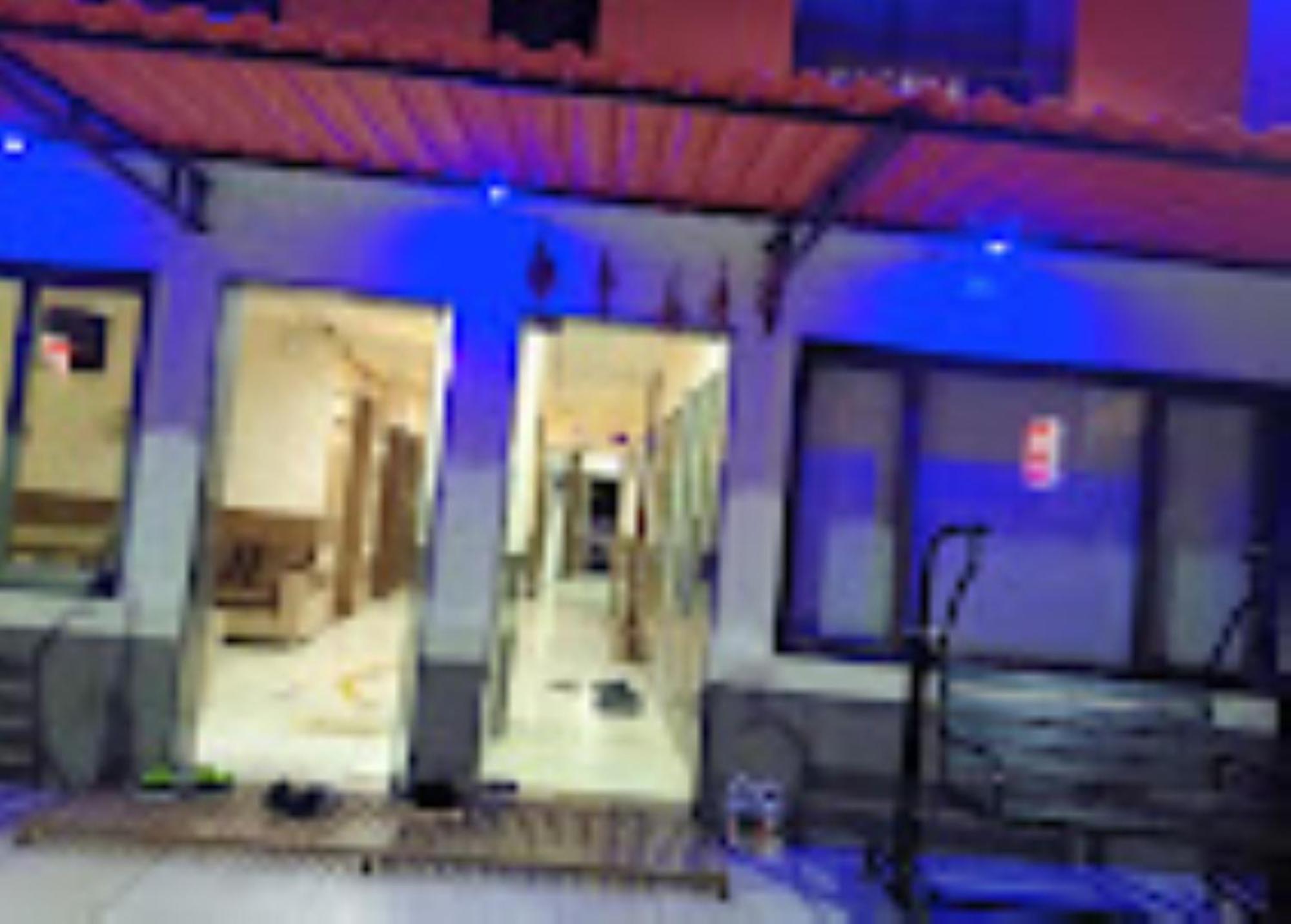 Hotel Raviraj Palace Rajkot Exterior photo