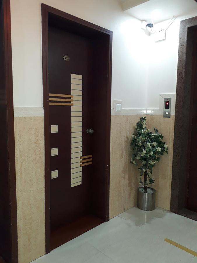 Hotel Raviraj Palace Rajkot Exterior photo